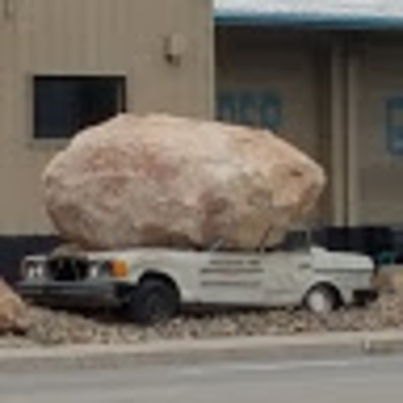 Profile Picture of Robert Wiley (@robertwiley765) on Poshmark