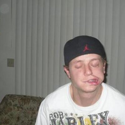 Profile Picture of Edward Collazo (@collazo_edward) on Twitter