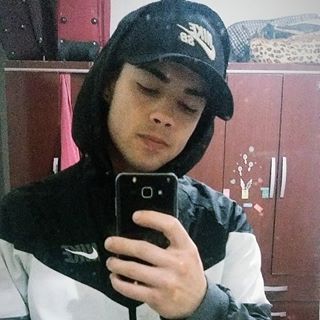 Profile Picture of Nathan Santos (@nathan.neubauer.1) on Facebook