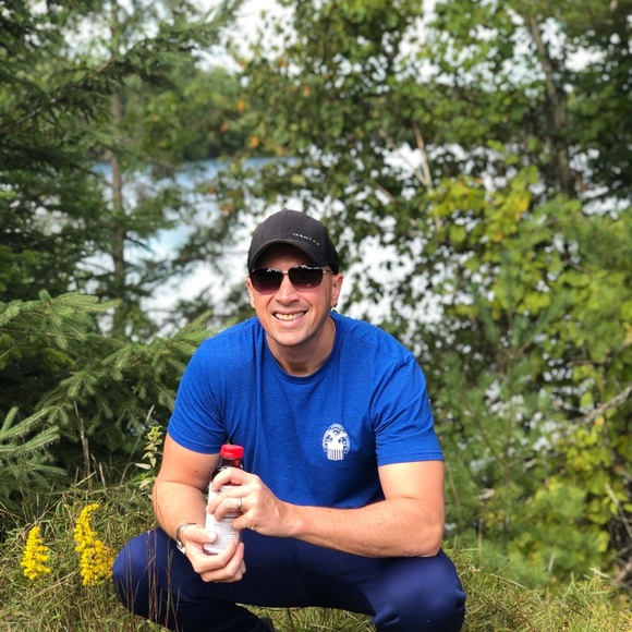 Profile Picture of Kipp Lang (@kipplang) on Poshmark