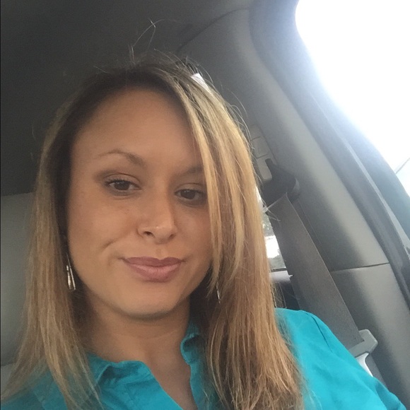 Profile Picture of Shiloe Wiegers (@shiloew) on Poshmark