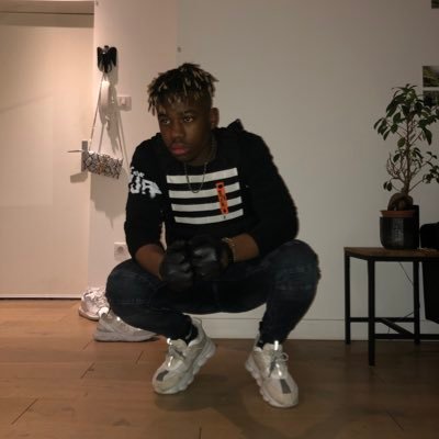 Profile Picture of Botuli Skybo (@BSkybo) on Twitter