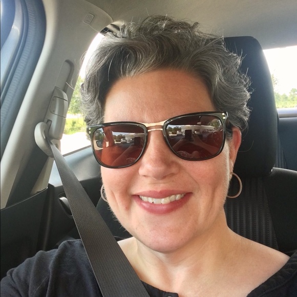 Profile Picture of Jessie Johnson (@songbirdjh77) on Poshmark