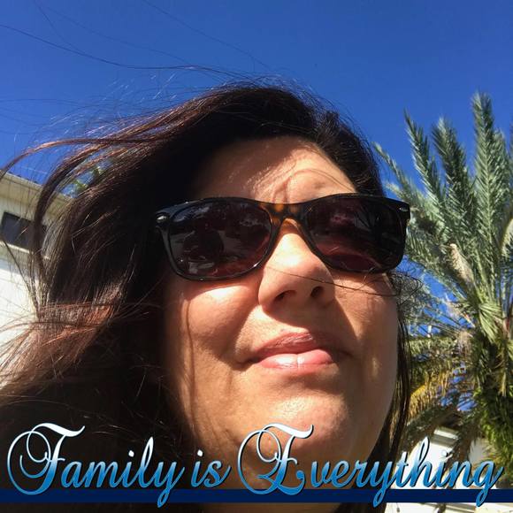 Profile Picture of Brenda Gobeli (@brendagobeli) on Poshmark