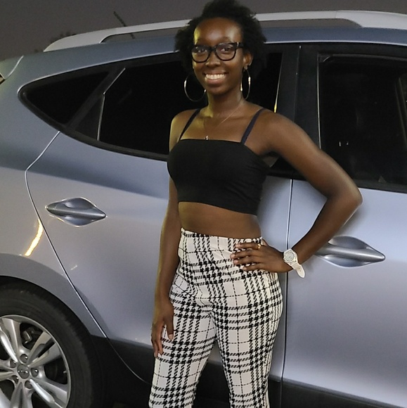 Profile Picture of Tatiana Washington (@tatiana_jeannae) on Poshmark
