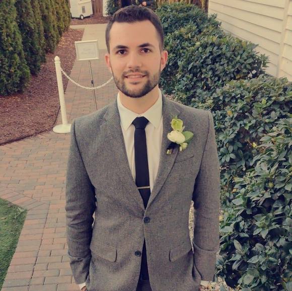 Profile Picture of Omar Hamad (@ohamad2) on Poshmark
