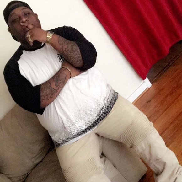 Profile Picture of Davont Myricks (@mtbossman334) on Poshmark