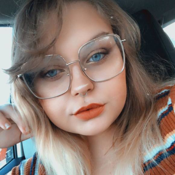 Profile Picture of Jasmine Allison (@jasmineallis670) on Poshmark