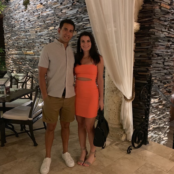 Profile Picture of Amy Ruskin (@aaruskin7) on Poshmark