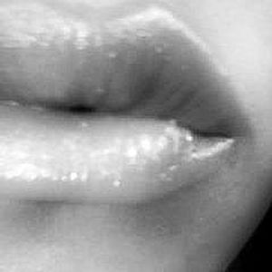 Profile Picture of Lauren Haden (@iloveixchel) on Myspace