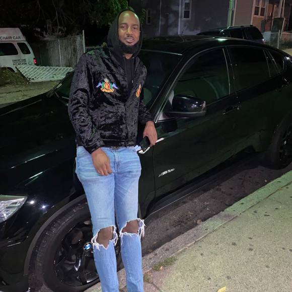 Profile Picture of Kadeem Wint (@kadeemwint1992) on Poshmark