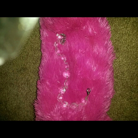 Profile Picture of Tosha Kelly (@kibblesnbits13) on Poshmark