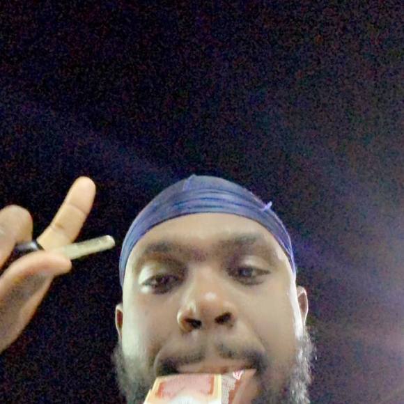 Profile Picture of Scottie Fortune (@fortunesofresh1) on Poshmark