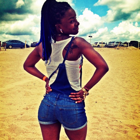 Profile Picture of Olivia Herbert (@downtown9) on Poshmark