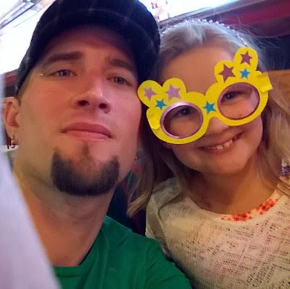 Profile Picture of Shaun Stilphen (@shaunstilphen) on Poshmark