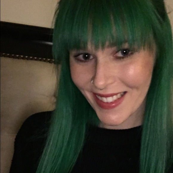 Profile Picture of Shelby Belluschi (@5shelbz5) on Poshmark