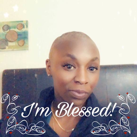 Profile Picture of Lonnesha Mari (@lonneshamari) on Poshmark