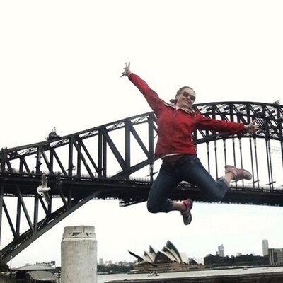 Profile Picture of Sara Cassells (@SunnySaraJo) on Twitter