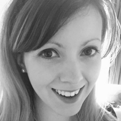 Profile Picture of Rebecca Jade Cook (@RebeccaJade_art) on Twitter