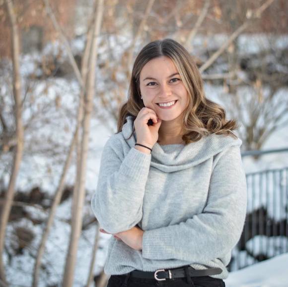 Profile Picture of Anne-sophie Giguère (@annesocool23) on Poshmark