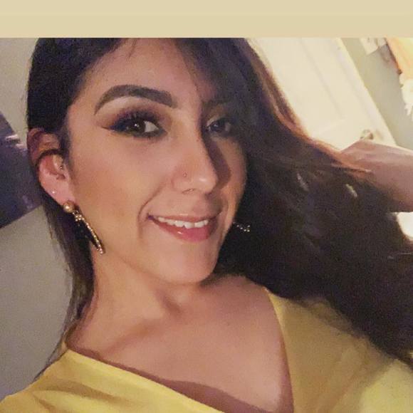 Profile Picture of Araceli Silva contreras (@aracelisilva960) on Poshmark