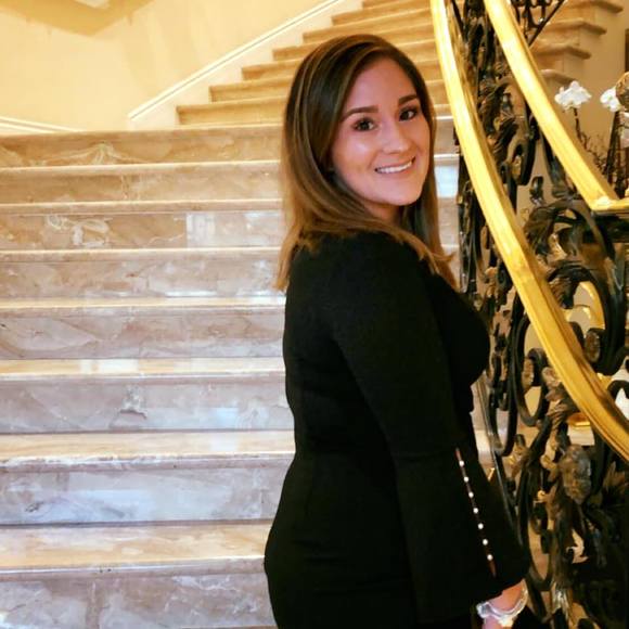 Profile Picture of Whitney Gallagher (@nursegallagher) on Poshmark