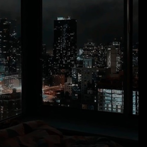 Profile Picture of Mila Faivush (@milafaivush) on Poshmark