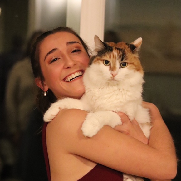 Profile Picture of Audrey Palmer (@acpalmer02) on Poshmark