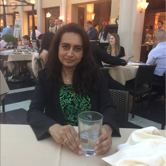 Profile Picture of Neeta Patel (@neeta123) on Poshmark