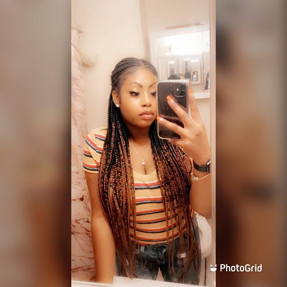 Profile Picture of Athena Rose (@rose0291) on Poshmark