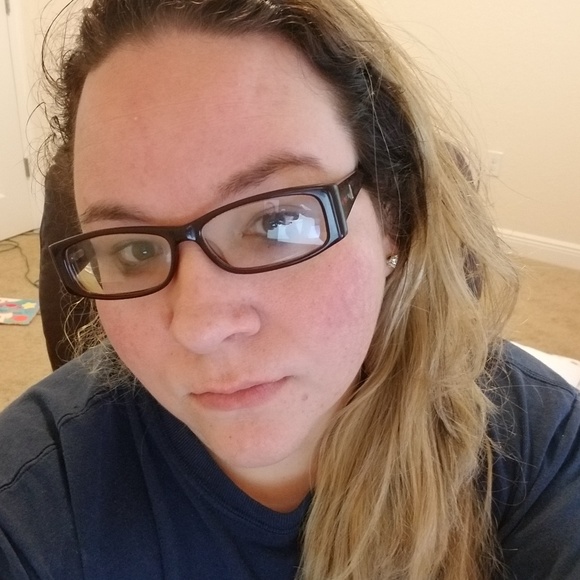 Profile Picture of Mercedes Stanislawski (@mstanislawski) on Poshmark