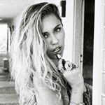 Profile Picture of 🌞Smiley Miley🌞(Miley Follows)💋 (@smiley_miley_1992) on Instagram