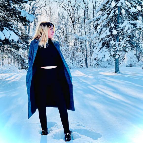 Profile Picture of Génesis Avilés crespo (@genesisyomayra) on Poshmark