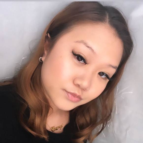 Profile Picture of Chaney Phanthadeth (@chaneyphan) on Poshmark