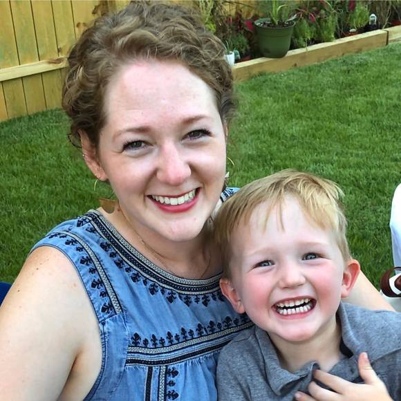 Profile Picture of Amanda Mentzel (@akmentzel) on Poshmark