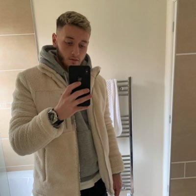 Profile Picture of Callum (@cal_moore96) on Twitter