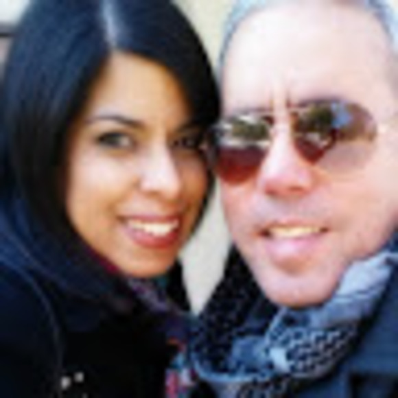 Profile Picture of David Avellanet (@dvdavellanet) on Poshmark