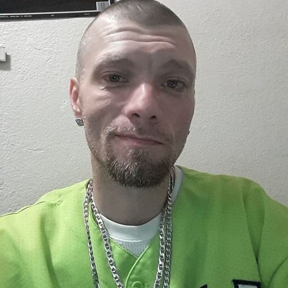 Profile Picture of Eric Roach (@eric83roach) on Poshmark