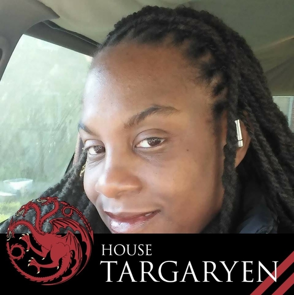 Profile Picture of Reba Hunter (@hntr_re) on Poshmark