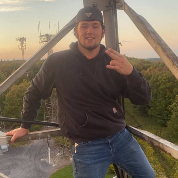 Profile Picture of Gage Marolf (@gagemarolf) on Poshmark