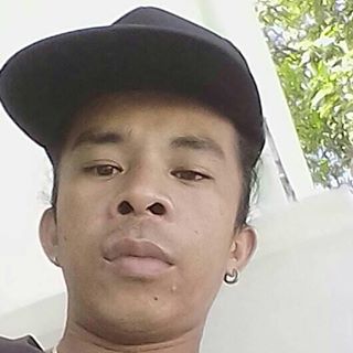 Profile Picture of Ralph Tomas (@ralph.tomas.71) on Facebook