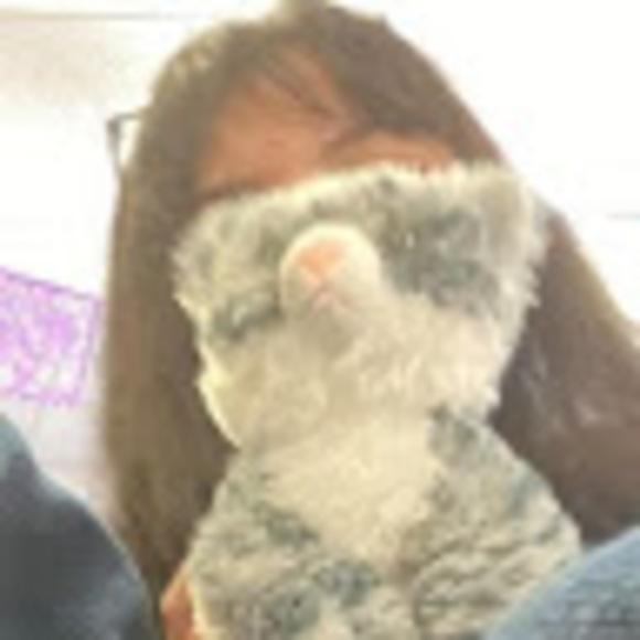 Nayeli Jimenez - Poshmark Profile Picture of Nayeli Jimenez (@_nayelii_) on Poshmark