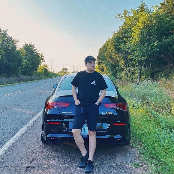 Profile Picture of Peter Ly (@peterly) on Poshmark