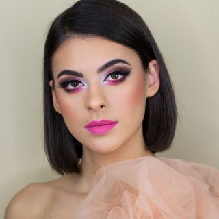 Profile Picture of Patrizia Michienzi (@patriziamichienzi_make_up_art) on Instagram