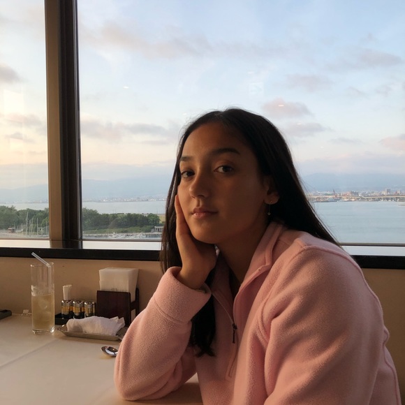Profile Picture of Sara Waldrop (@irukairu) on Poshmark