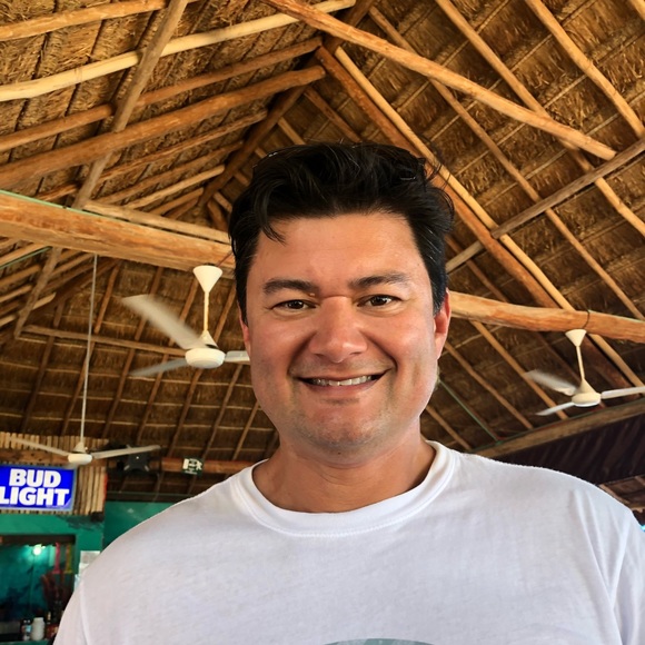 Profile Picture of James Richardson (@jiminpcola2003) on Poshmark