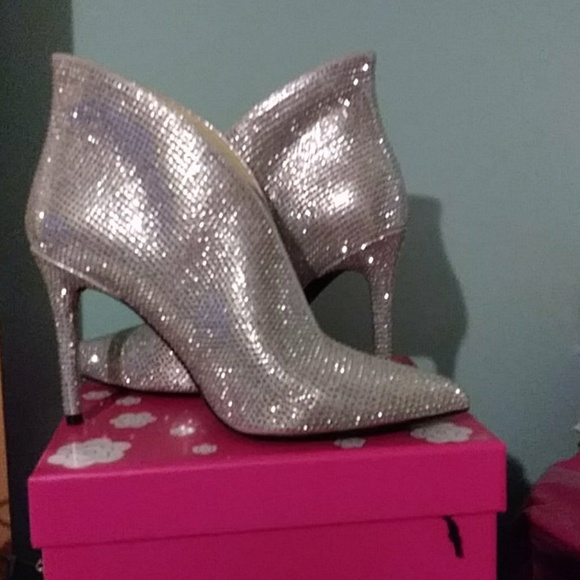 Profile Picture of Sheri Daniels (@sheridan_closet) on Poshmark