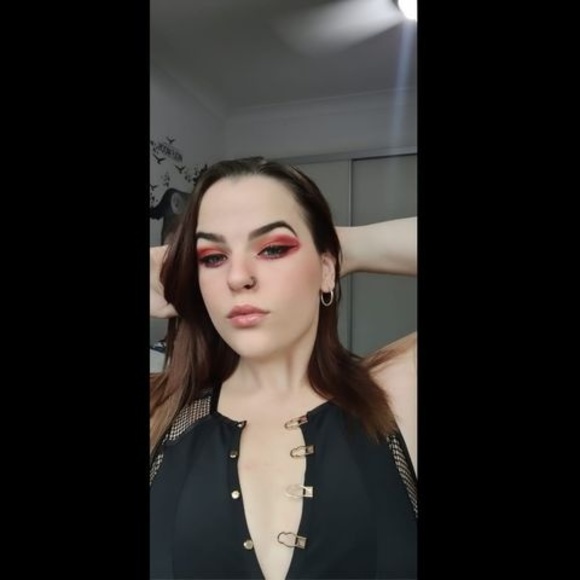Profile Picture of Sarah Formann (@tioklarus) on Poshmark