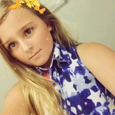 Profile Picture of Kayla Wainwright (@kayla_raider26) on Twitter