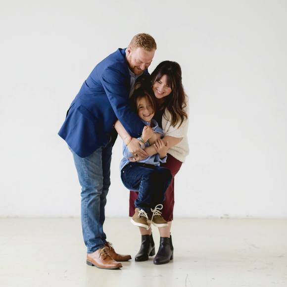 Profile Picture of Lisa Dolan (@larkskincare) on Poshmark